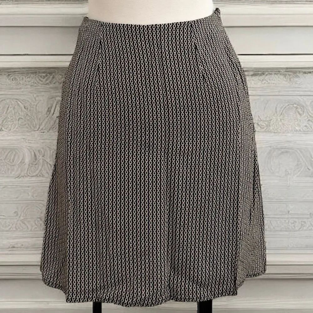 Ann Taylor Black Geo Circle Patterned Mini Skirt XS 4 A Line